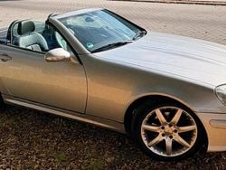 Silber Gebraucht 2001 Mercedes SLK200 Cabrio | 3.500 € (Guter Preis)