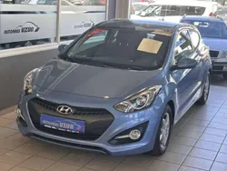 Blau Gebraucht 2013 Hyundai i30 Classic Coupé | 6.990 € (Fairer Preis)