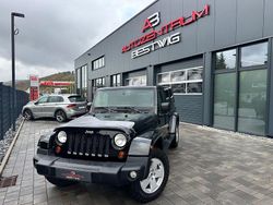 Schwarz Gebraucht 2013 Jeep Wrangler Unlimited Sahara SUV | 27.995 € (Etwas zu teuer)