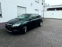 Schwarz Gebraucht 2009 Ford Focus Ambiente Limousine | 2.800 € (Fairer Preis)