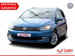 Blau Gebraucht 2016 VW Touran Comfortline Van / Kleinbus | 17.990 € (Teuer)
