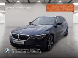 Blau Gebraucht 2021 BMW 330e M Sport Kombi | 36.106 € (Fairer Preis)