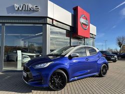 Lush blue + white Gebraucht 2022 Mazda 2 Kleinwagen | 20.990 € (Fairer Preis)