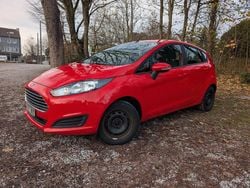 Rot Gebraucht 2014 Ford Fiesta Trend Limousine | 4.999 €