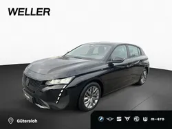 Farbe schwarz (schwarz) Gebraucht 2022 Peugeot 308 Limousine | 15.650 € (Superpreis)