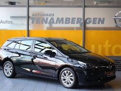 Onyx schwarz (metallic) Gebraucht 2021 Opel Astra Edition Kombi | 20.400 € (Etwas zu teuer)
