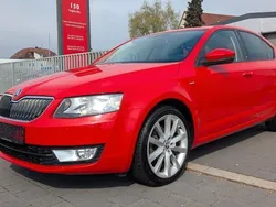 Rot Gebraucht 2016 Skoda Octavia Joy Limousine | 11.999 € (Fairer Preis)
