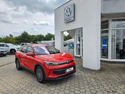 Rot Gebraucht 2024 VW Tiguan Life SUV | 38.990 € (Fairer Preis)