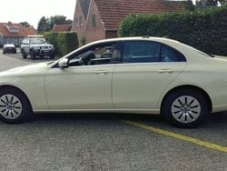 Beige Gebraucht 2018 Mercedes E200 Limousine | 13.450 €