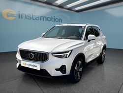 Weiß Gebraucht 2022 Volvo XC40 Ultimate SUV | 34.949 € (Fairer Preis)