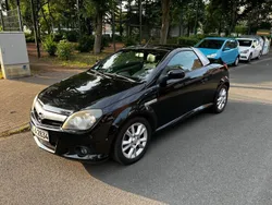 Schwarz Gebraucht 2009 Opel Tigra Cabrio | 3.100 € (Fairer Preis)