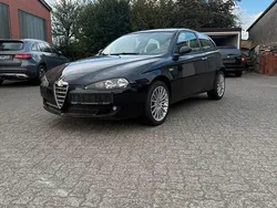 Schwarz Gebraucht 2007 Alfa Romeo 147 Kleinwagen | 3.850 €