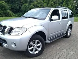 Silber Gebraucht 2011 Nissan Pathfinder SE SUV | 13.700 € (Etwas zu teuer)