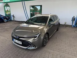 Braun Gebraucht 2024 Toyota Corolla Kombi | 30.790 € (Fairer Preis)