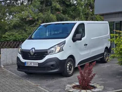 Gletscherweiss Gebraucht 2017 Renault Trafic Komfort Van | 9.890 € (Guter Preis)