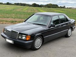 Grau Gebraucht 1988 Mercedes 190 Limousine | 13.500 €