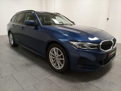 Blau Gebraucht 2022 BMW 318 Shadowline Kombi | 27.880 € (Guter Preis)