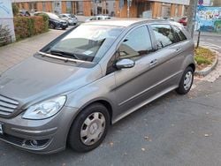 Schwarz Gebraucht 2006 Mercedes B170 Van / Kleinbus | 6.500 € (Fairer Preis)