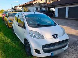 Weiß Gebraucht 2012 Peugeot 107 Kleinwagen | 1.200 € (Superpreis)