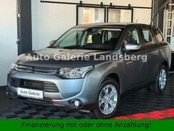 Grau Gebraucht 2015 Mitsubishi Outlander Classic Collection SUV | 12.890 € (Fairer Preis)