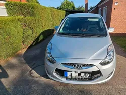 Silber Gebraucht 2010 Hyundai ix20 Van / Kleinbus | 7.500 €