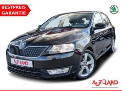 Grau Gebraucht 2016 Skoda Rapid Ambition Kombi | 11.990 € (Teuer)