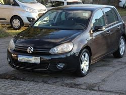 Schwarz Gebraucht 2011 VW Golf VI Style Limousine | 4.470 € (Guter Preis)