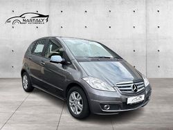 Grau Gebraucht 2011 Mercedes A180 Kleinwagen | 7.900 € (Etwas zu teuer)