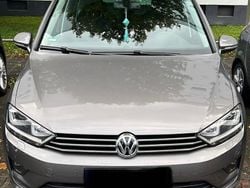 Grau Gebraucht 2015 VW Golf Sportsvan Van / Kleinbus | 13.800 € (Guter Preis)