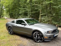 Silber Gebraucht 2011 Ford Mustang Coupé | 20.999 €