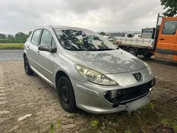 Silber Gebraucht 2006 Peugeot 307 Sport Limousine | 1.999 € (Guter Preis)