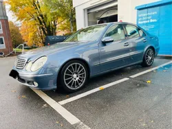 Blau Gebraucht 2004 Mercedes E240 Elegance Limousine | 3.499 € (Superpreis)