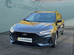 Grau Gebraucht 2023 Ford Focus ST-Line Kombi | 27.050 € (Etwas zu teuer)