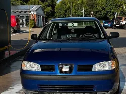 Blau Gebraucht 2002 Seat Cordoba Limousine | 1.000 €