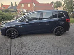 Blau Gebraucht 2019 BMW 218 Gran Tourer Luxury Line Van / Kleinbus | 16.800 € (Fairer Preis)