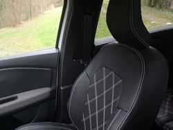 Weiß Gebraucht 2022 Dacia Jogger Essentiel Kombi | 16.000 € (Fairer Preis)