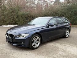 Blau Gebraucht 2012 BMW 320 Sport Line Kombi | 8.990 € (Fairer Preis)