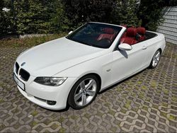 Weiß Gebraucht 2007 BMW 335 Cabriolet Sport Line Cabrio | 8.600 € (Fairer Preis)