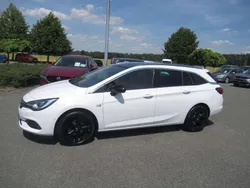 Weiß Gebraucht 2021 Opel Astra Business Elegance Kombi | 17.690 € (Teuer)