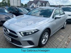 Silber Gebraucht 2020 Mercedes A180 Limousine | 23.998 € (Guter Preis)