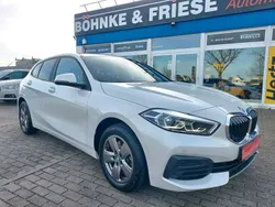 Weiß Gebraucht 2023 BMW 116 Advantage Kleinwagen | 21.999 € (Fairer Preis)