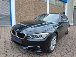 Schwarz Gebraucht 2013 BMW 318 Sport Line Kombi | 7.200 € (Fairer Preis)