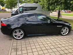 Schwarz Gebraucht 2016 Jaguar XE R-Sport Limousine | 17.499 € (Fairer Preis)