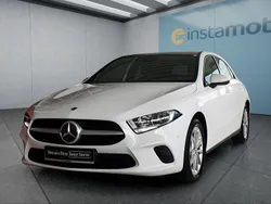 Weiß Gebraucht 2022 Mercedes A250 Kleinwagen | 27.299 € (Guter Preis)