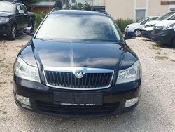 Schwarz Gebraucht 2013 Skoda Octavia Elegance Kombi | 3.990 € (Superpreis)