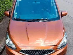 Orange Gebraucht 2017 Mitsubishi Space Star Limousine | 4.400 € (Superpreis)
