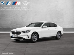 Alpinweiss iii Neu 2025 BMW 520 Sport Line Limousine | 70.220 € (Teuer)