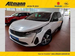 Lack weiss perlglänzend/metall Gebraucht 2022 Peugeot 5008 Allure Van / Kleinbus | 23.980 € (Guter Preis)