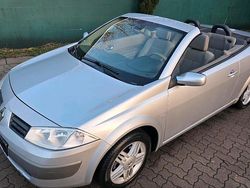 Silber Gebraucht 2006 Renault Mégane Cabriolet Cabrio | 4.650 €