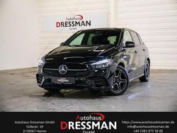 Kosmosschwarz metalliclack Gebraucht 2021 Mercedes B250e AMG line Van / Kleinbus | 26.528 € (Fairer Preis)